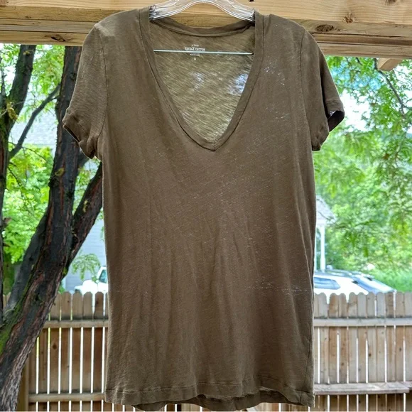 J. Crew Khaki Green V Neck Vintage Cotton Tee 100% Cotton Medium - Picture 3 of 13
